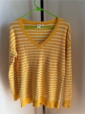 Gap size small striped yellow sweater